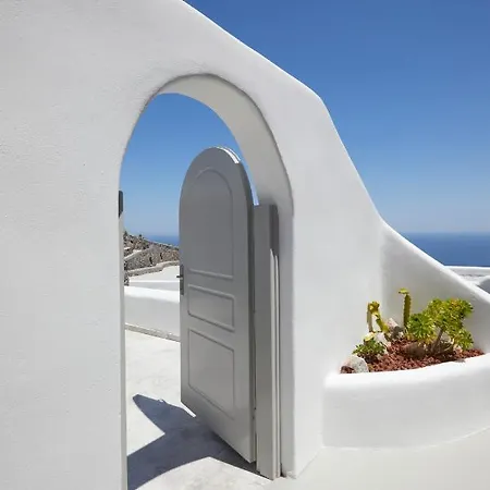El Verano Hotel *