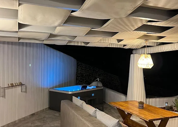 El Verano Hotel Imerovigli (Santorini)